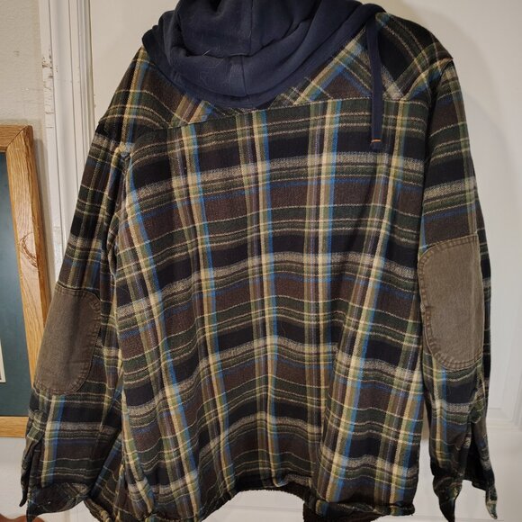 Legendary Men's Camp Night Berber Lined Hooded Flannel Shirtket - Picture 13 of 16